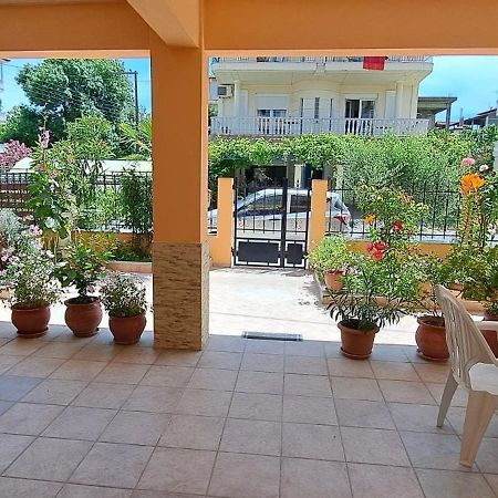 Socrates Apartments โอลิมเปียกี อักติ ภายนอก รูปภาพ