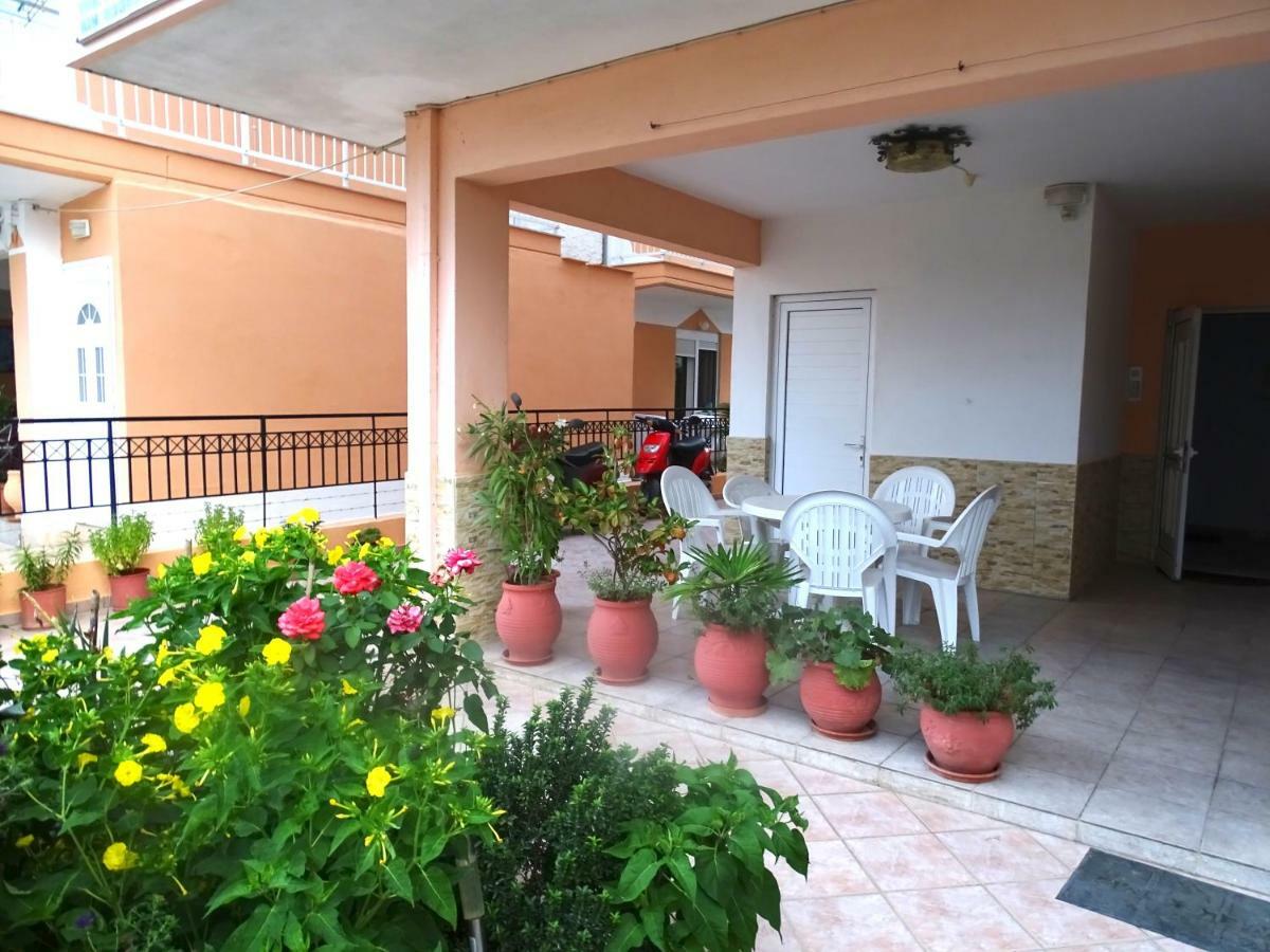 Socrates Apartments โอลิมเปียกี อักติ ภายนอก รูปภาพ