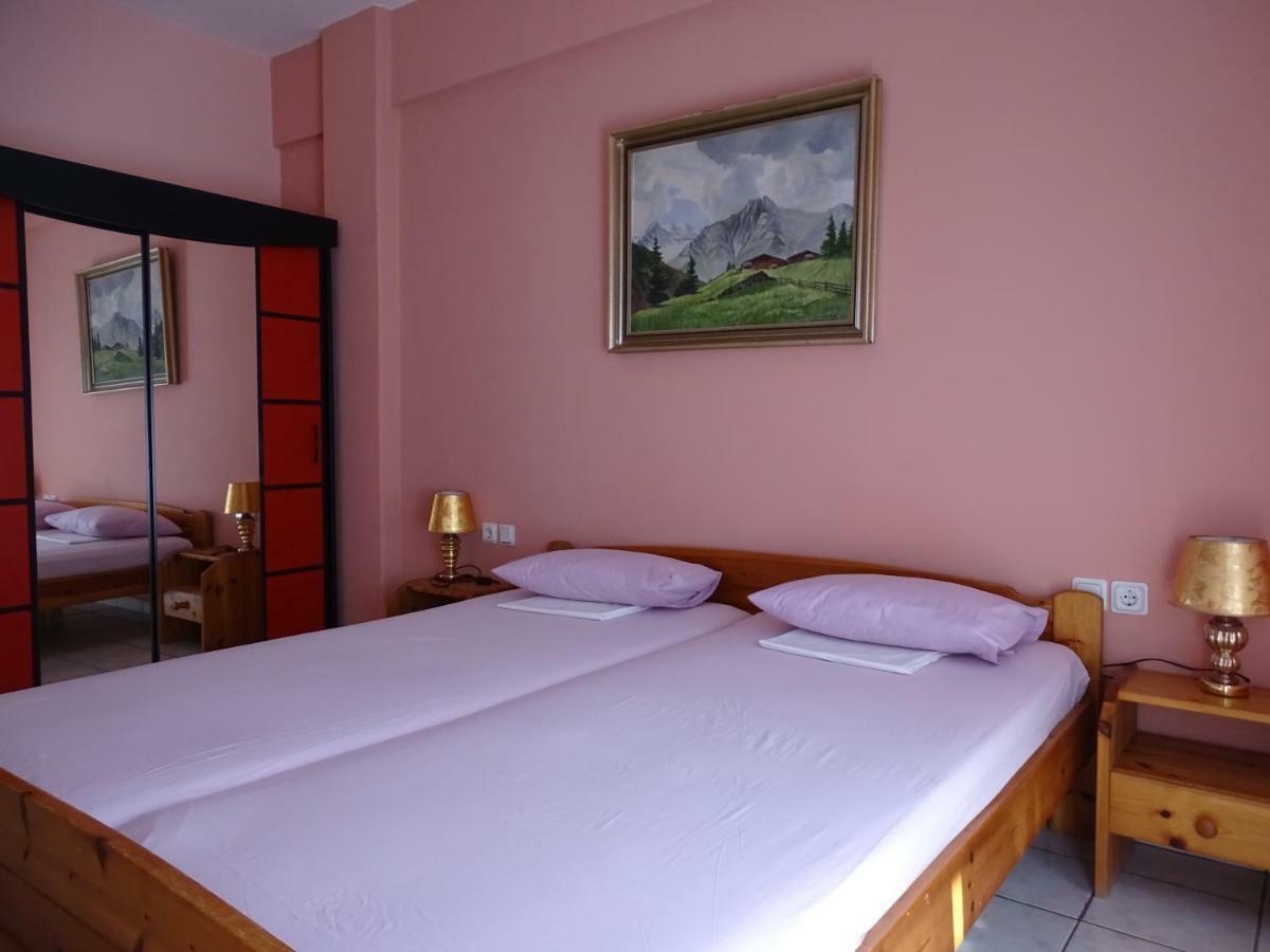 Socrates Apartments โอลิมเปียกี อักติ ภายนอก รูปภาพ
